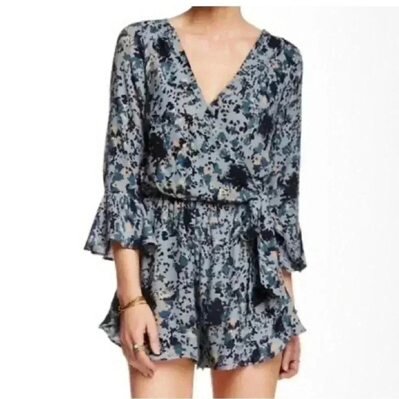 NWT Free People All the Right Ruffles Romper Medium (Rain Blue Combo) - Picture 1 of 8